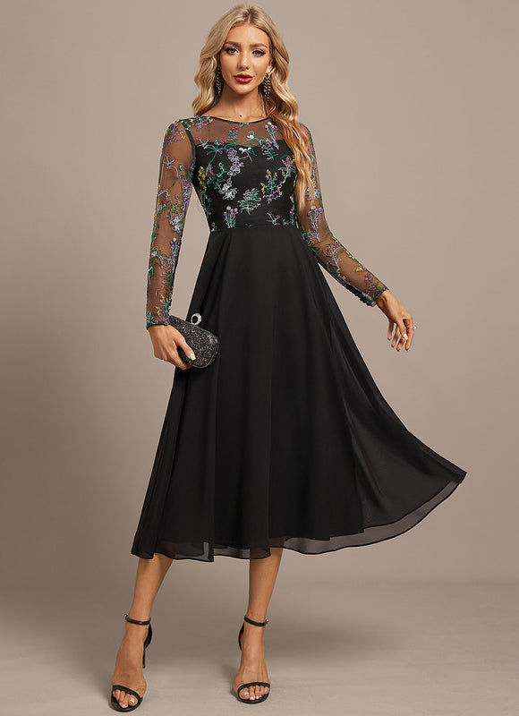 Robe Portefeuille Florale Élégante