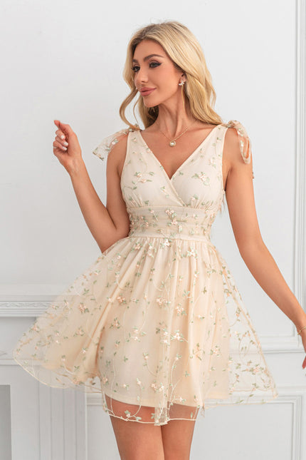 Robe Portefeuille Tulle Brodée - gallery 3