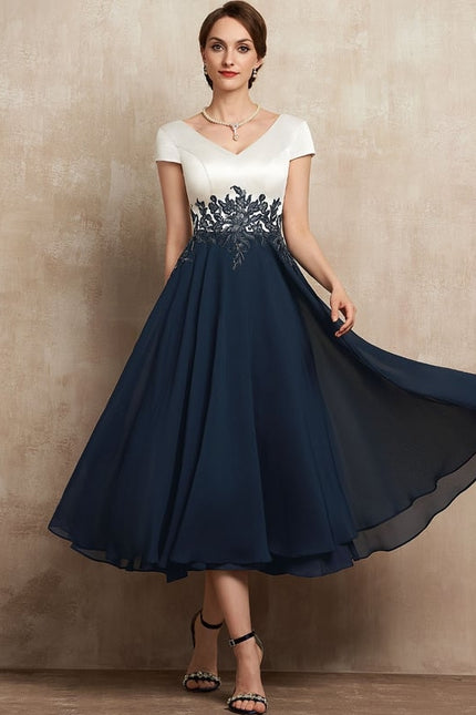 Robe Portefeuille Élégance Marine Satinée