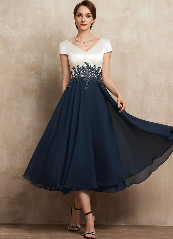 Robe Portefeuille Élégance Marine Satinée